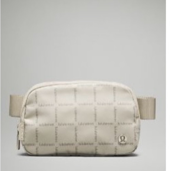 Lululemon Quilted Grid Logo Belt Bag crossbody - Picture 1 of 6